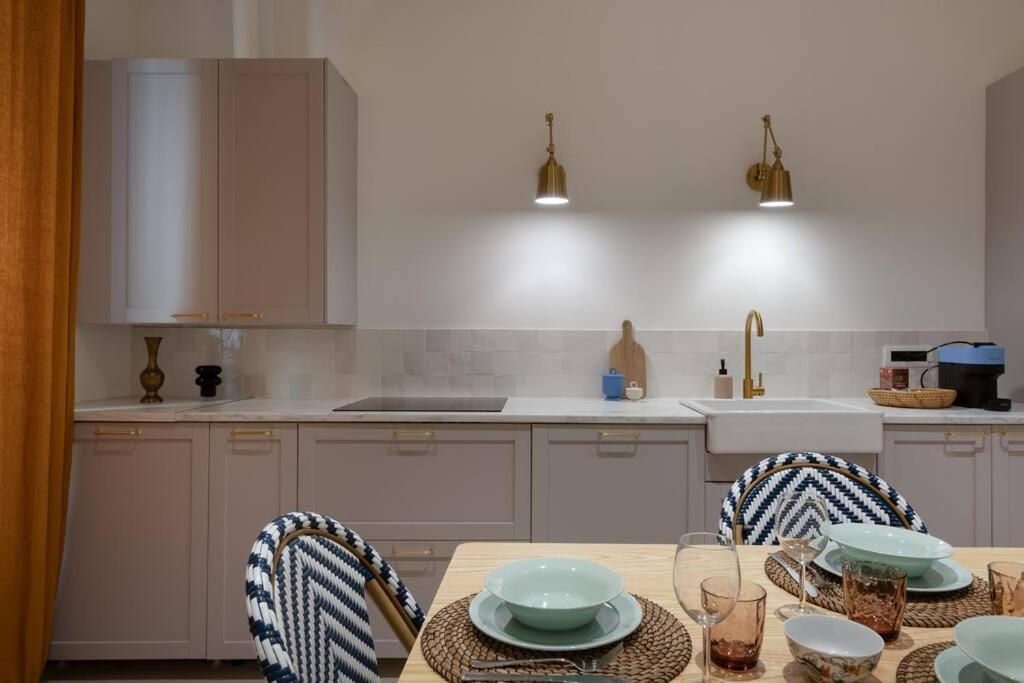 Foscolo 46 - Elegant Family Apartment Triëst Buitenkant foto
